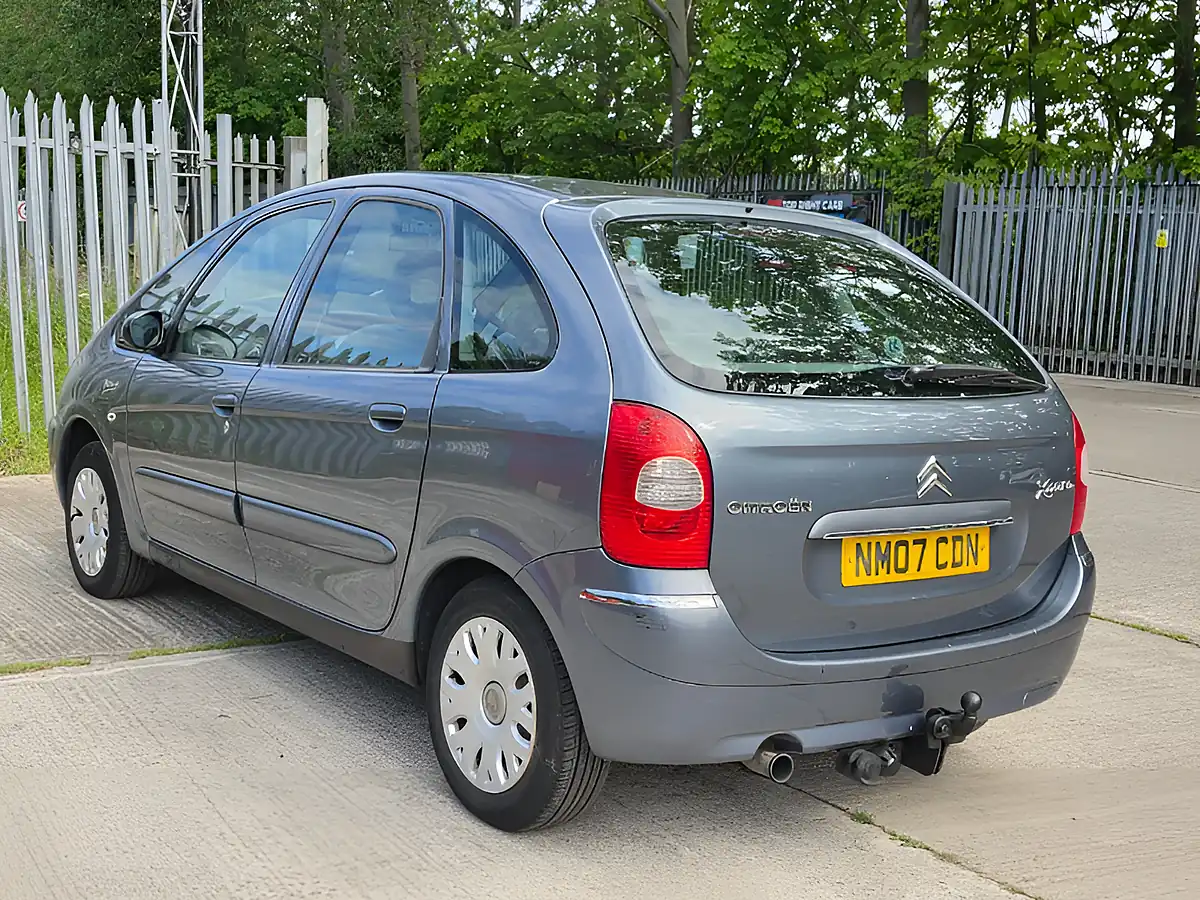 Used 2007 Citroen Xsara Picasso Desire Grey - Interior and Exterior details 5