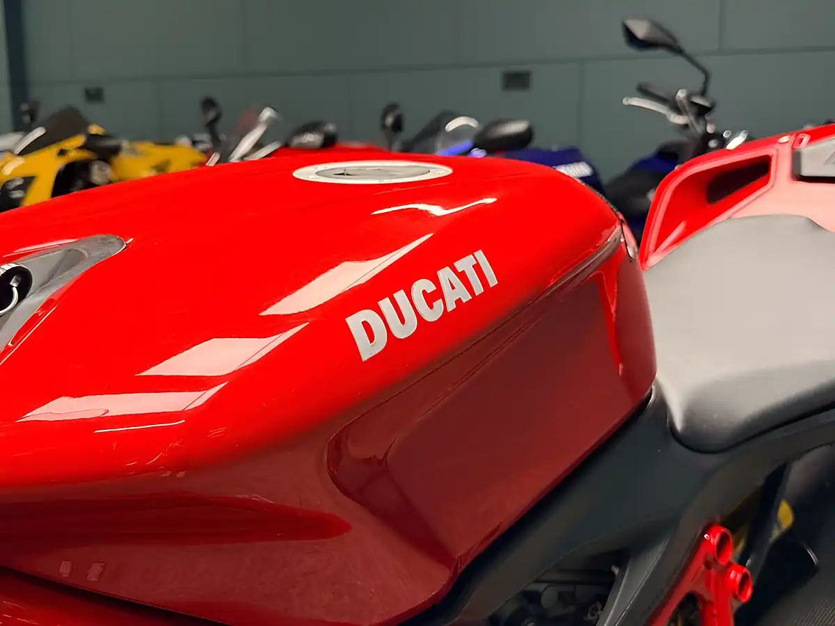 Used 2007 Ducati 1098 S Red - Interior and Exterior details 17