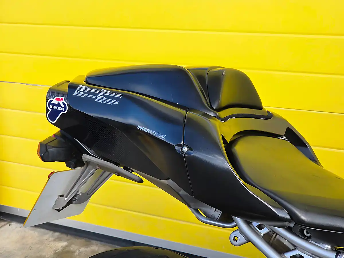 Used 2007 Ducati 749 Dark Black - Interior and Exterior details 12
