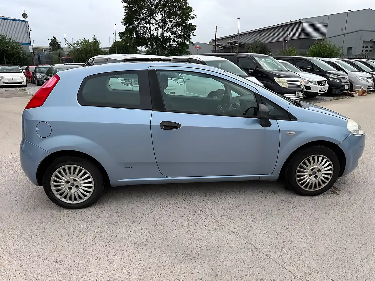Used 2007 Fiat Grande Punto Active Blue - Interior and Exterior details 5