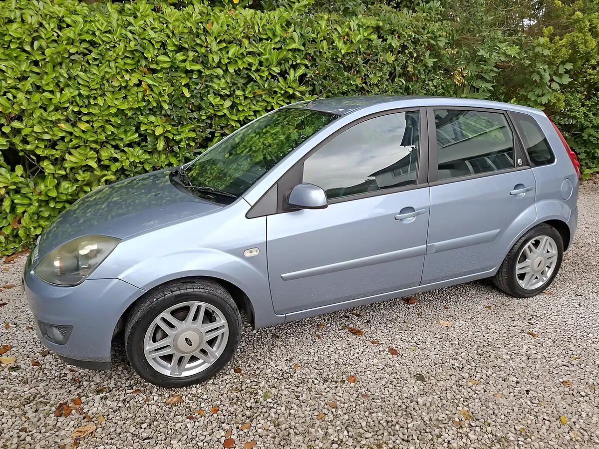 Used 2007 Ford Fiesta Ghia Blue - Front View