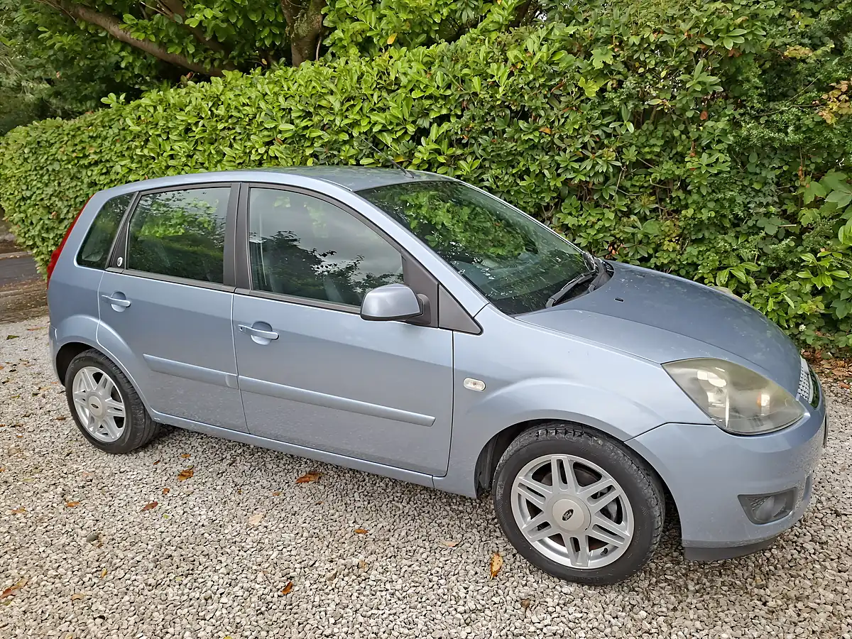 Used 2007 Ford Fiesta Ghia Blue - Interior and Exterior details 2