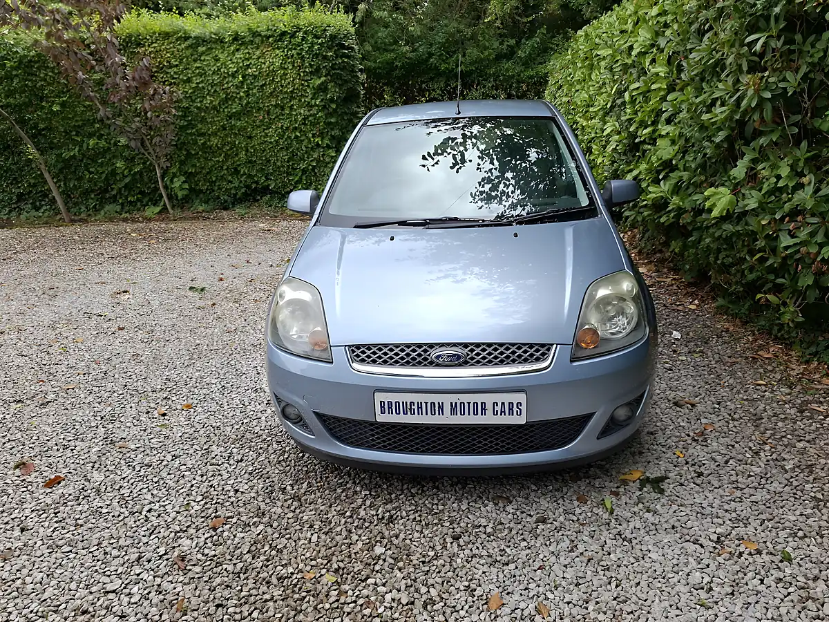 Used 2007 Ford Fiesta Ghia Blue - Interior and Exterior details 7