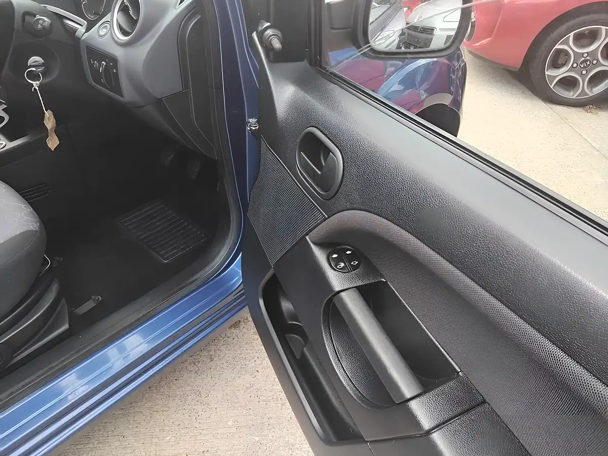 Used 2007 Ford Fiesta Style 3dr Blue - Interior and Exterior details 11