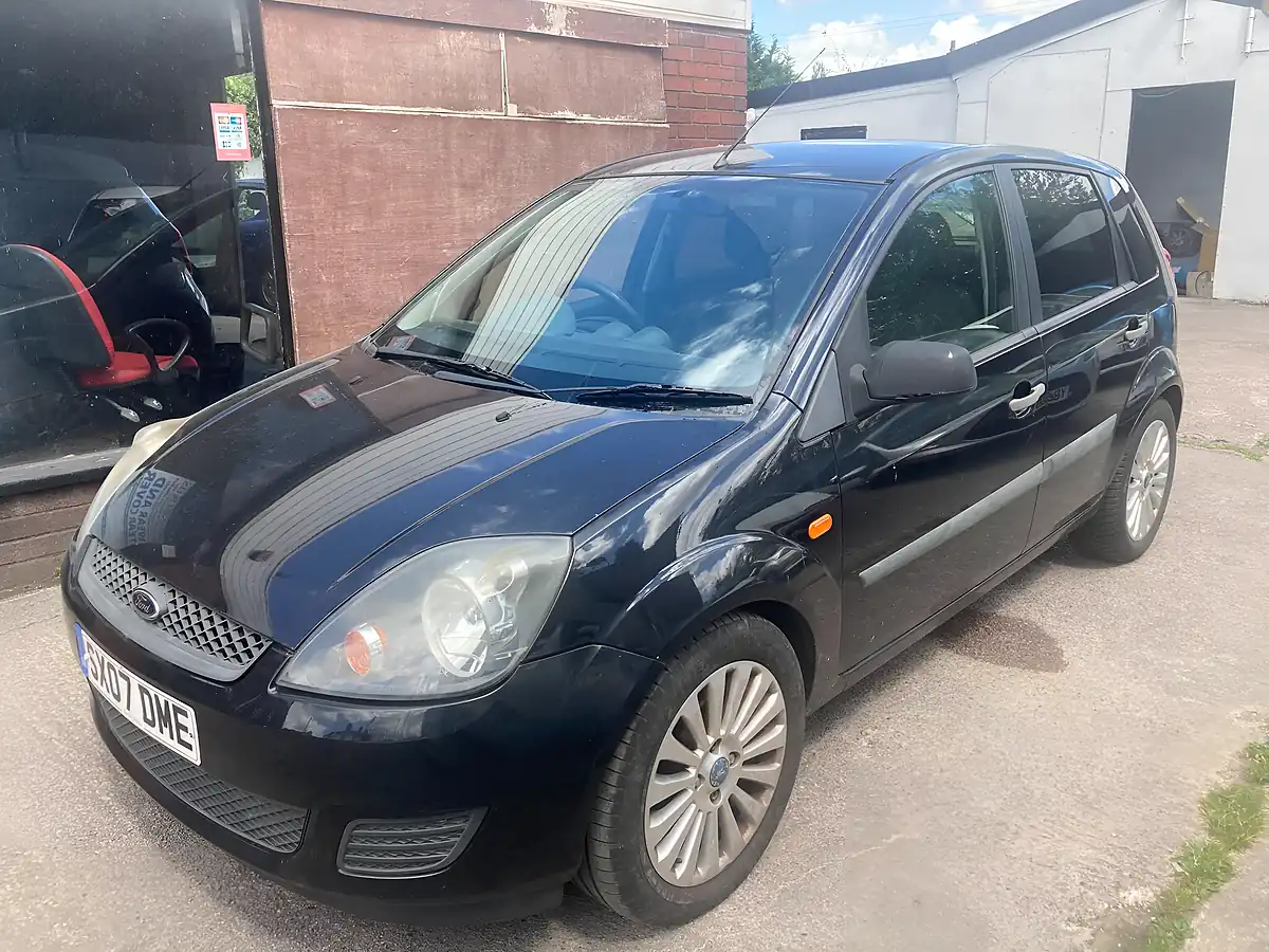Used 2007 Ford Fiesta Style Climate Black - Interior and Exterior details 3