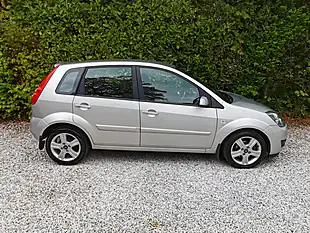 Used 2007 Ford Fiesta Zetec Climate Silver - Interior and Exterior details 3