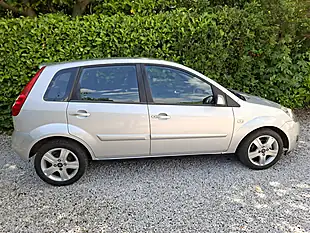 Used 2007 Ford Fiesta Zetec Climate Silver - Interior and Exterior details 6