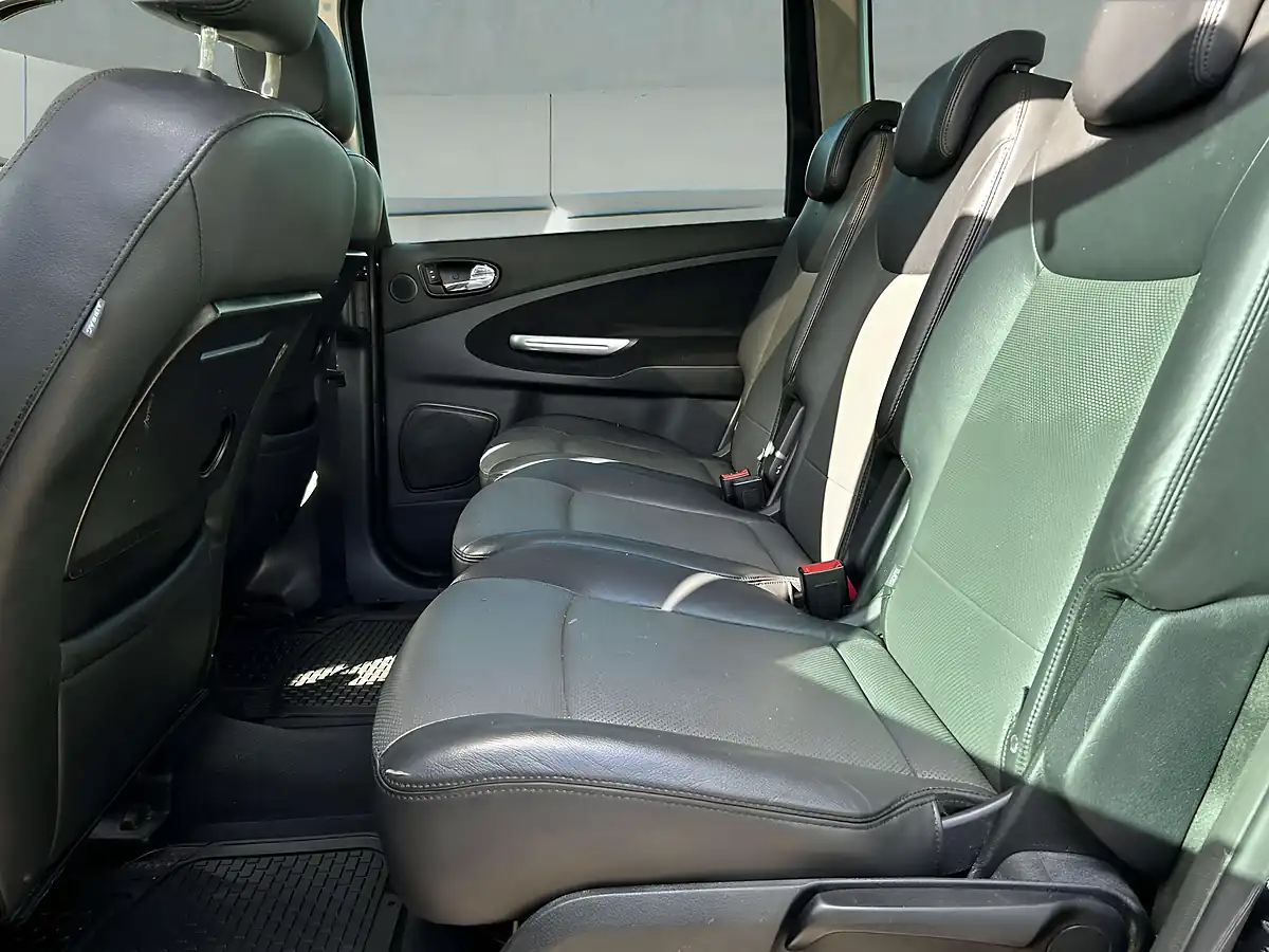 Used 2007 Ford Galaxy Ghia Black - Interior and Exterior details 15