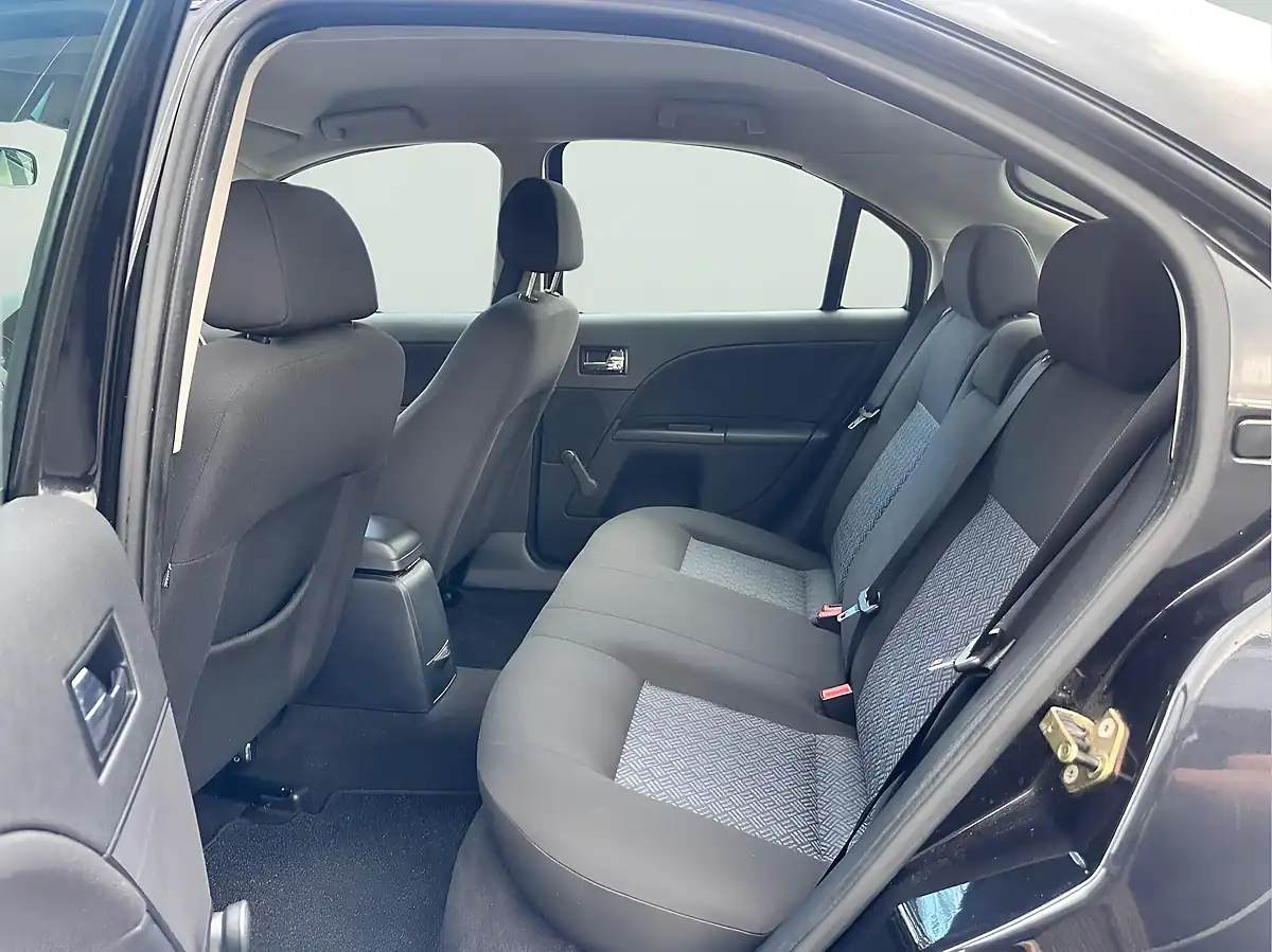 Used 2007 Ford Mondeo Lx Black - Interior and Exterior details 6