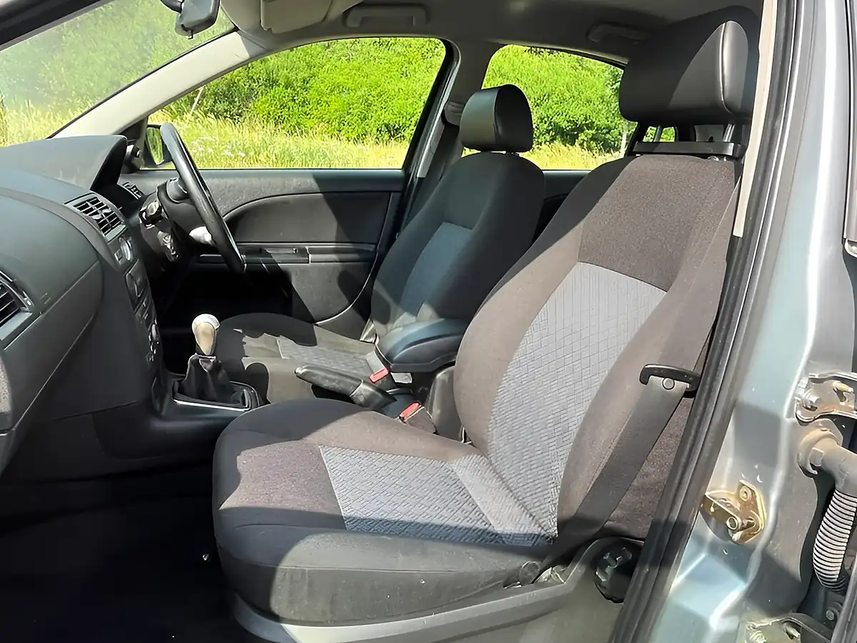 Used 2007 Ford Mondeo Lx Silver - Interior and Exterior details 6