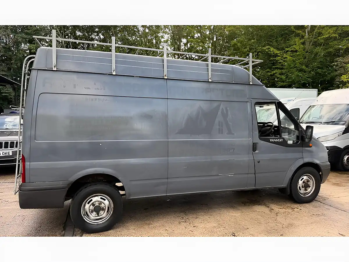 Used 2007 Ford Transit 350 L3 H3 White - Interior and Exterior details 12