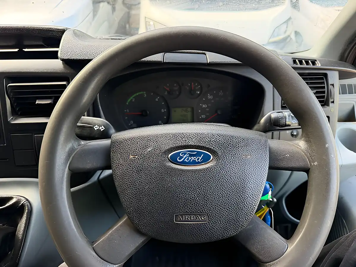 Used 2007 Ford Transit 350 L3 H3 White - Interior and Exterior details 16