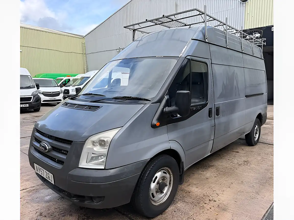 Used 2007 Ford Transit 350 L3 H3 White - Interior and Exterior details 4