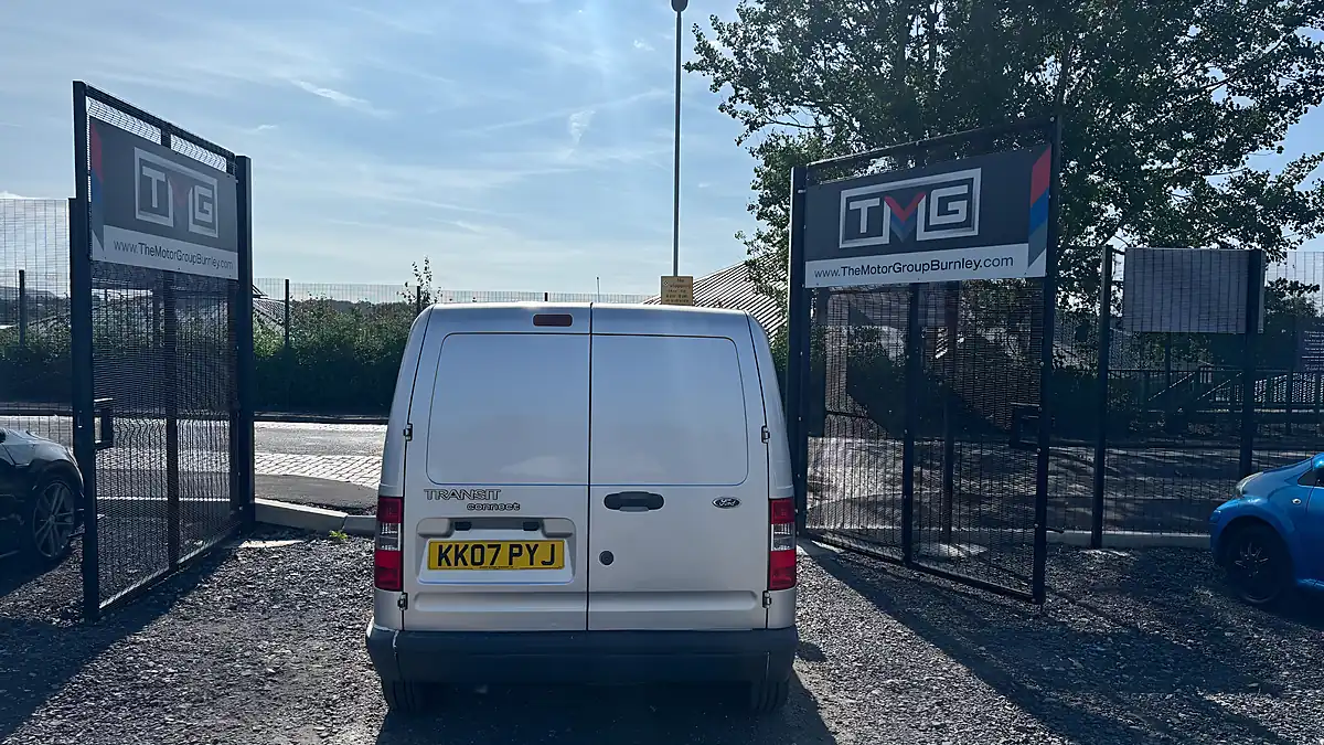 Used 2007 Ford Transit Connect T200 L1 H1 Silver - Interior and Exterior details 10