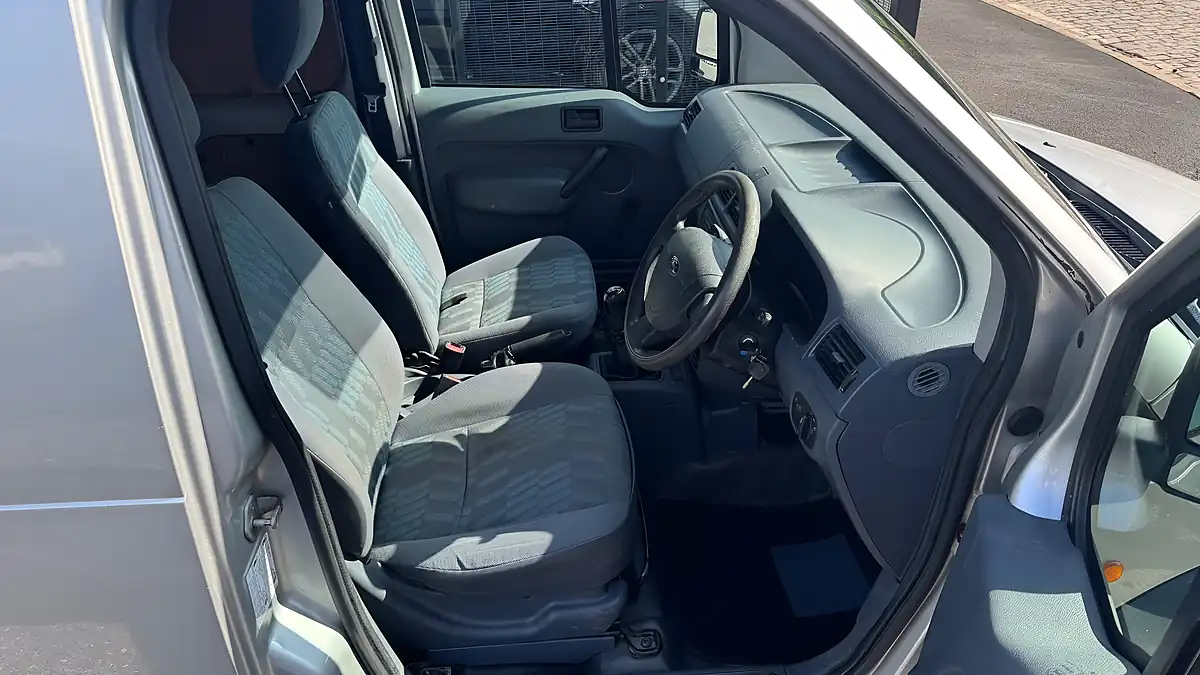 Used 2007 Ford Transit Connect T200 L1 H1 Silver - Interior and Exterior details 14