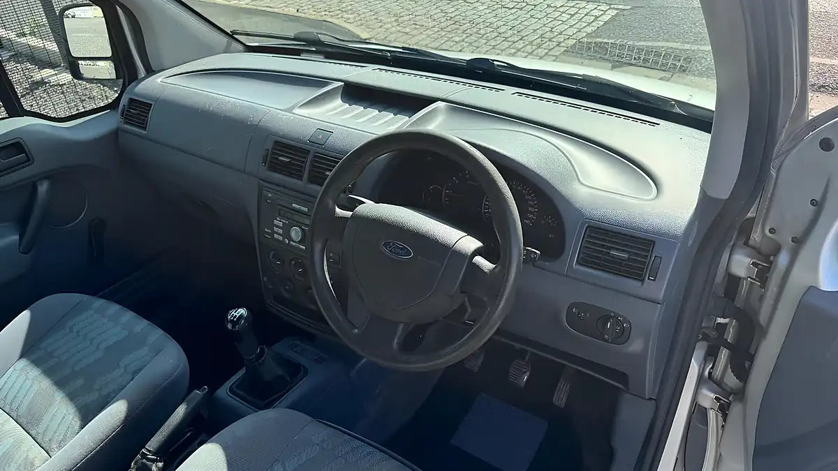 Used 2007 Ford Transit Connect T200 L1 H1 Silver - Interior and Exterior details 16