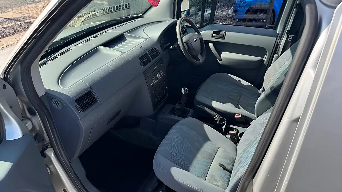 Used 2007 Ford Transit Connect T200 L1 H1 Silver - Interior and Exterior details 17