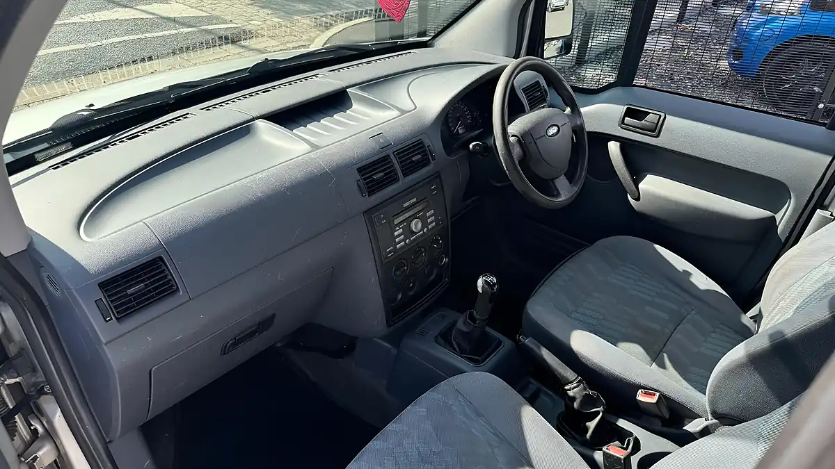 Used 2007 Ford Transit Connect T200 L1 H1 Silver - Interior and Exterior details 20