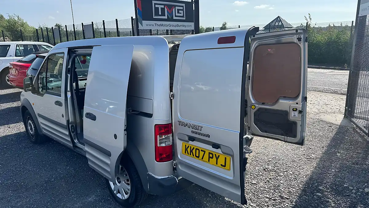 Used 2007 Ford Transit Connect T200 L1 H1 Silver - Interior and Exterior details 8