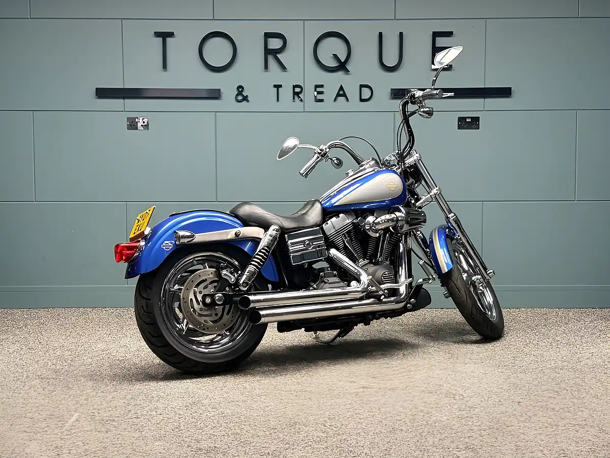 Used 2007 Harley-Davidson Dyna Fxdb Street Bob Blue - Interior and Exterior details 3