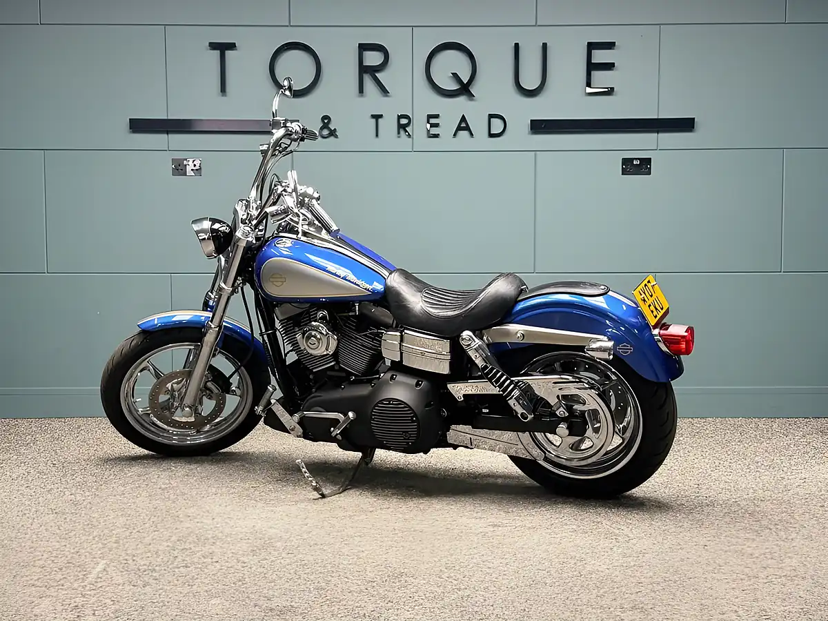 Used 2007 Harley-Davidson Dyna Fxdb Street Bob Blue - Interior and Exterior details 7