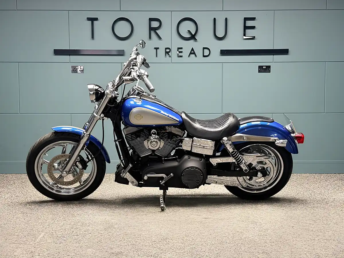 Used 2007 Harley-Davidson Dyna Fxdb Street Bob Blue - Interior and Exterior details 8