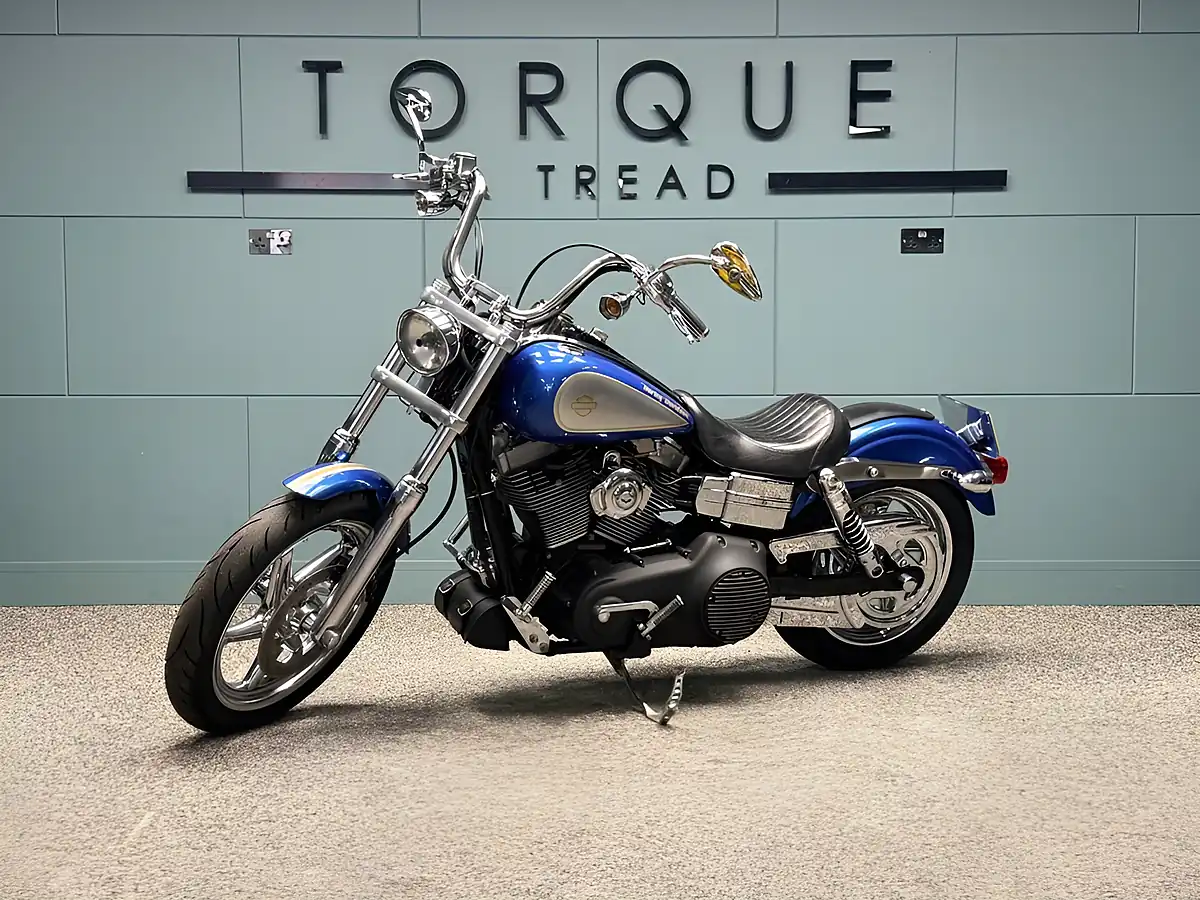 Used 2007 Harley-Davidson Dyna Fxdb Street Bob Blue - Interior and Exterior details 9