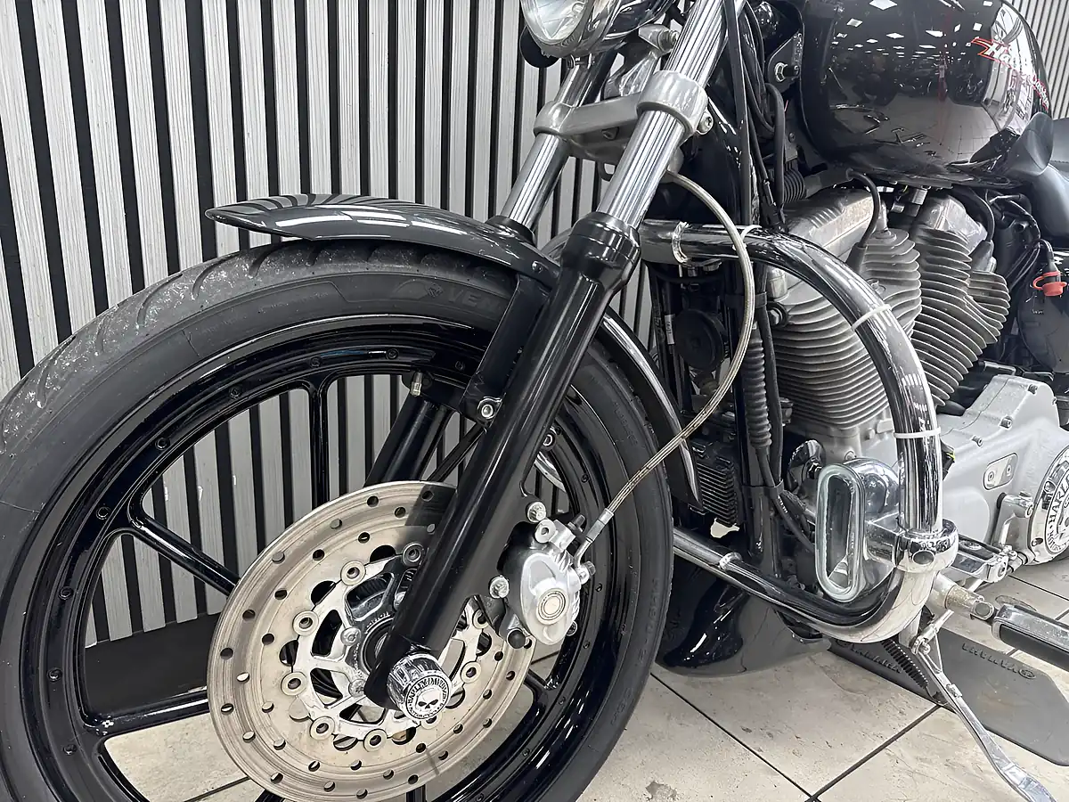 Used 2007 Harley-Davidson Sportster XL883C Black - Interior and Exterior details 3