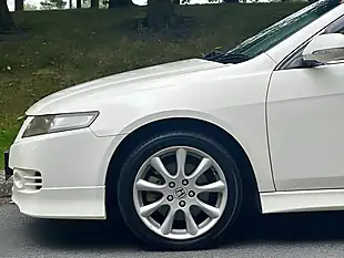Used 2007 Honda Accord Type S White - Interior and Exterior details 14