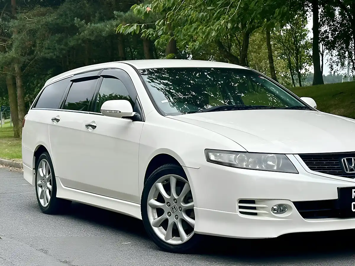 Used 2007 Honda Accord Type S White - Interior and Exterior details 2