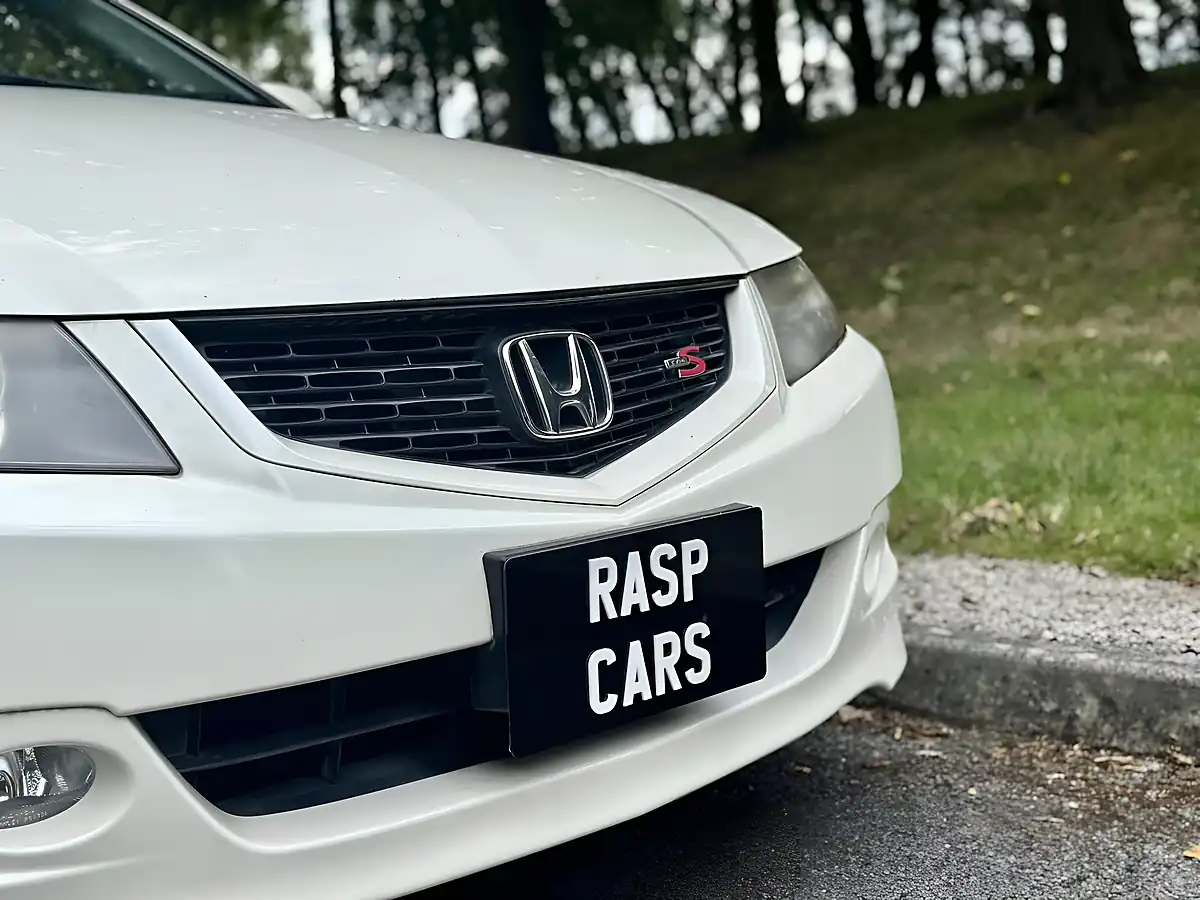 Used 2007 Honda Accord Type S White - Interior and Exterior details 4