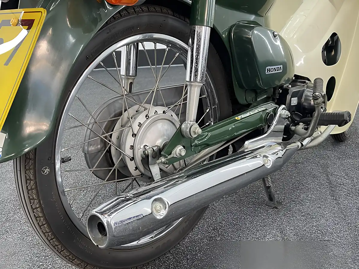 Used 2007 Honda C50 Super Cub Green - Interior and Exterior details 13