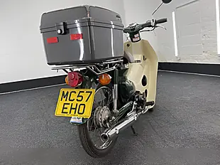Used 2007 Honda C50 Super Cub Green - Interior and Exterior details 15