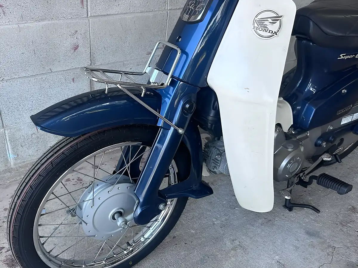 Used 2007 Honda C90 Custom Blue - Interior and Exterior details 16