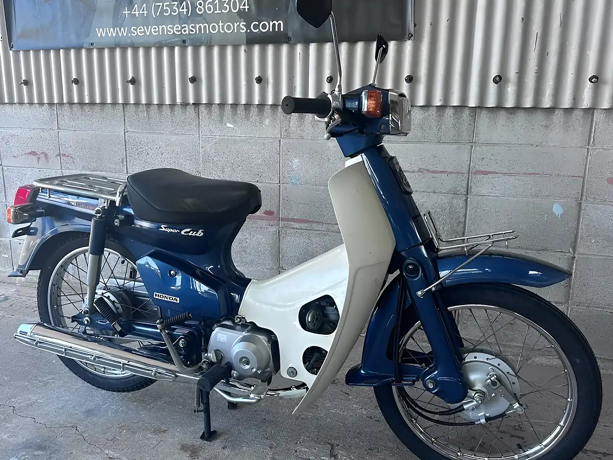 Used 2007 Honda C90 Custom Blue - Interior and Exterior details 3