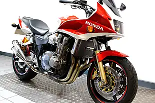 Used 2007 Honda CB1300 S White - Interior and Exterior details 2
