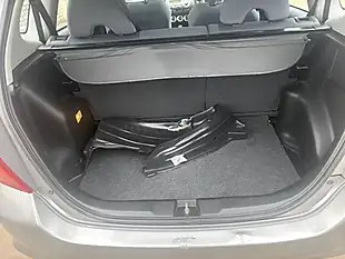 Used 2007 Honda Jazz Se Silver - Interior and Exterior details 10