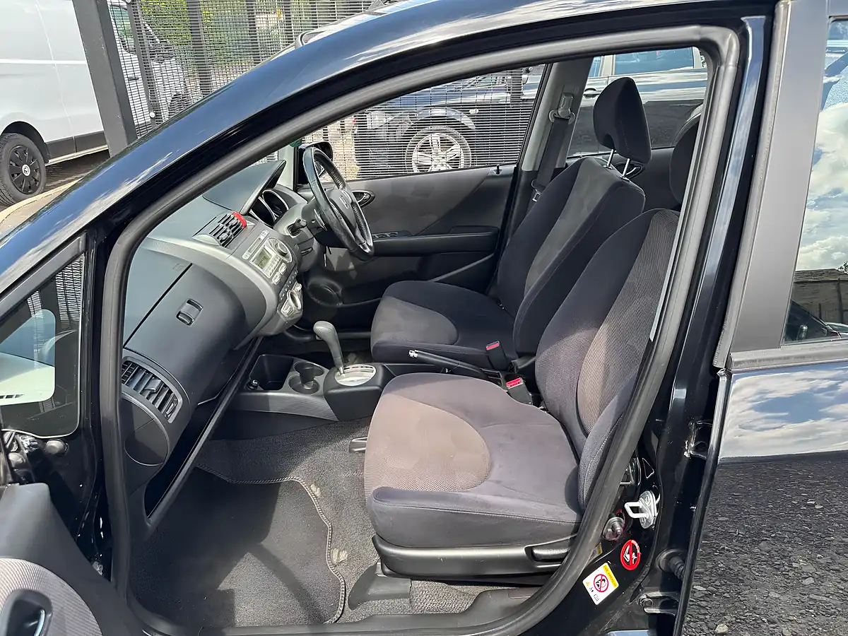 Used 2007 Honda Jazz Sport Black - Interior and Exterior details 17