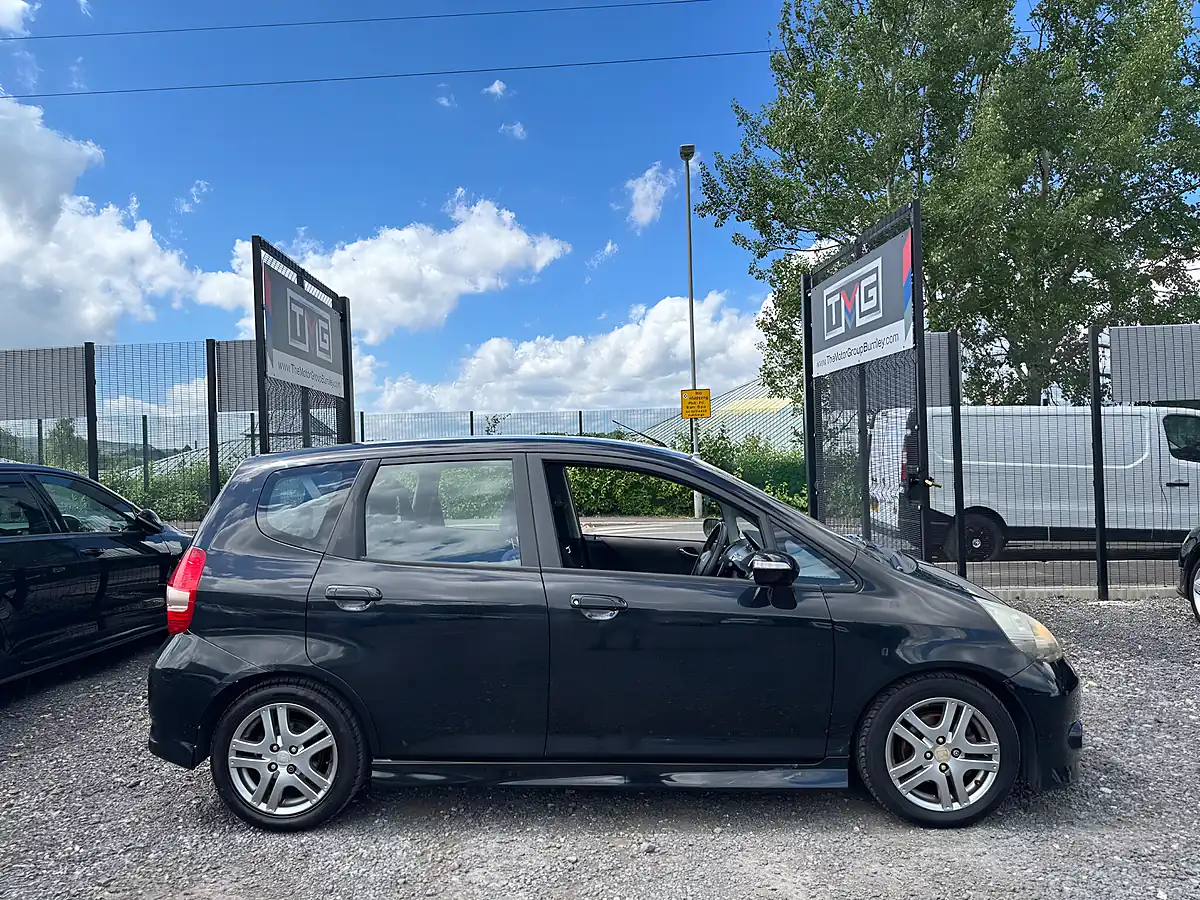 Used 2007 Honda Jazz Sport Black - Interior and Exterior details 8