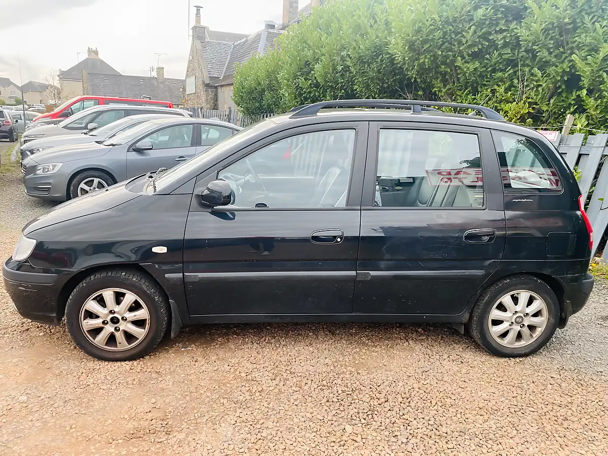 Used 2007 Hyundai Matrix Cdx Black - Interior and Exterior details 8