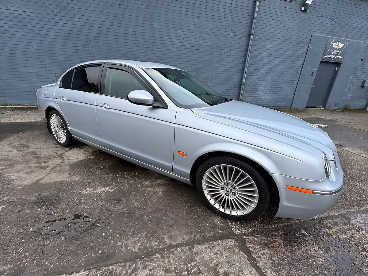 Used 2007 Jaguar S-Type Se Silver - Interior and Exterior details 4