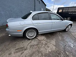 Used 2007 Jaguar S-Type Se Silver - Interior and Exterior details 8