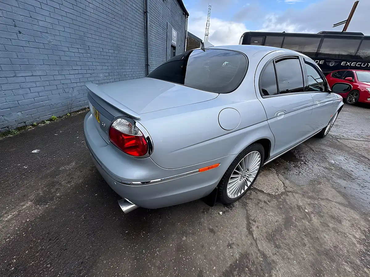 Used 2007 Jaguar S-Type Se Silver - Interior and Exterior details 9