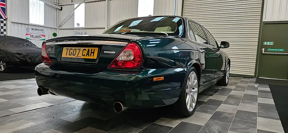 Used 2007 Jaguar Sovereign Long Wheel Base Emerald Fire Green - Interior and Exterior details 10