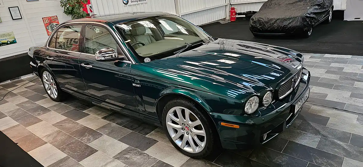 Used 2007 Jaguar Sovereign Long Wheel Base Emerald Fire Green - Interior and Exterior details 15