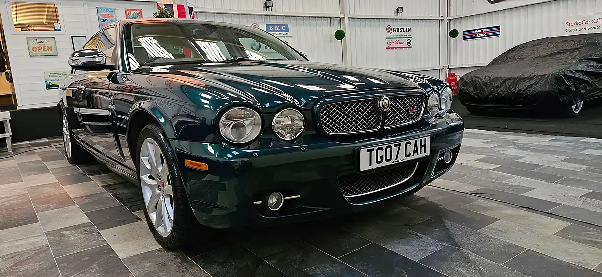 Used 2007 Jaguar Sovereign Long Wheel Base Emerald Fire Green - Interior and Exterior details 2