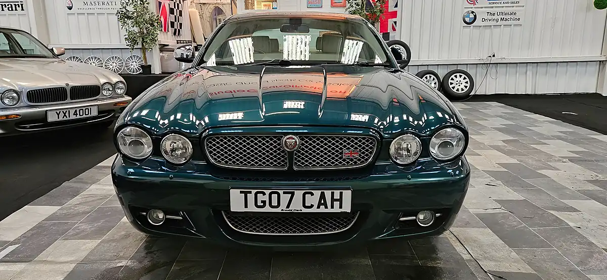 Used 2007 Jaguar Sovereign Long Wheel Base Emerald Fire Green - Interior and Exterior details 3