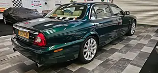 Used 2007 Jaguar Sovereign Long Wheel Base Emerald Fire Green - Interior and Exterior details 8