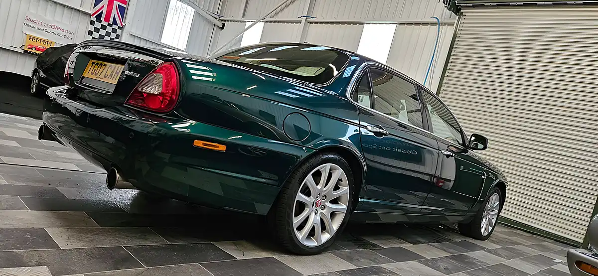 Used 2007 Jaguar Sovereign Long Wheel Base Emerald Fire Green - Interior and Exterior details 9
