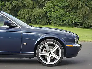 Used 2007 Jaguar Xj Sovereign Indigo Blue Mica - Interior and Exterior details 16